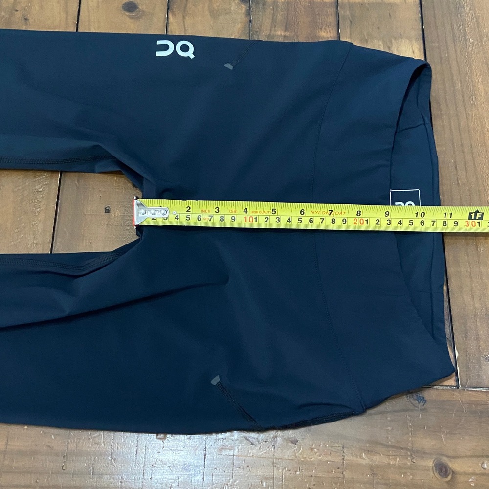 On Running Womens Medium Black Reflective Geometric Cropped Leggings M - Picture 5 of 9